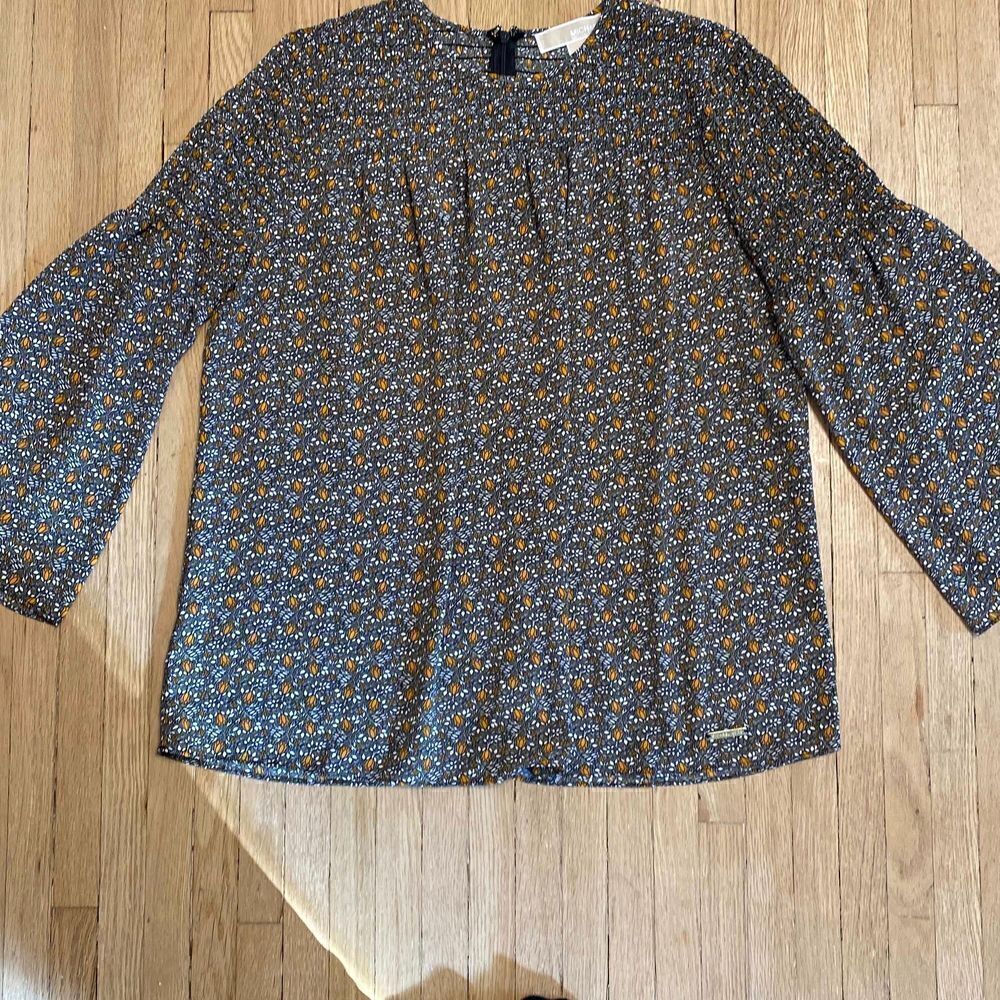 Womens Michael Kors Floral GrayYellow bell Sleeve Dressy Top Shirt Medium M